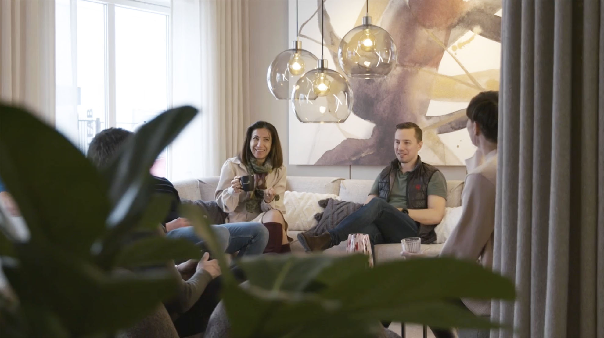 medarbetare på expandia fikar tillsammans